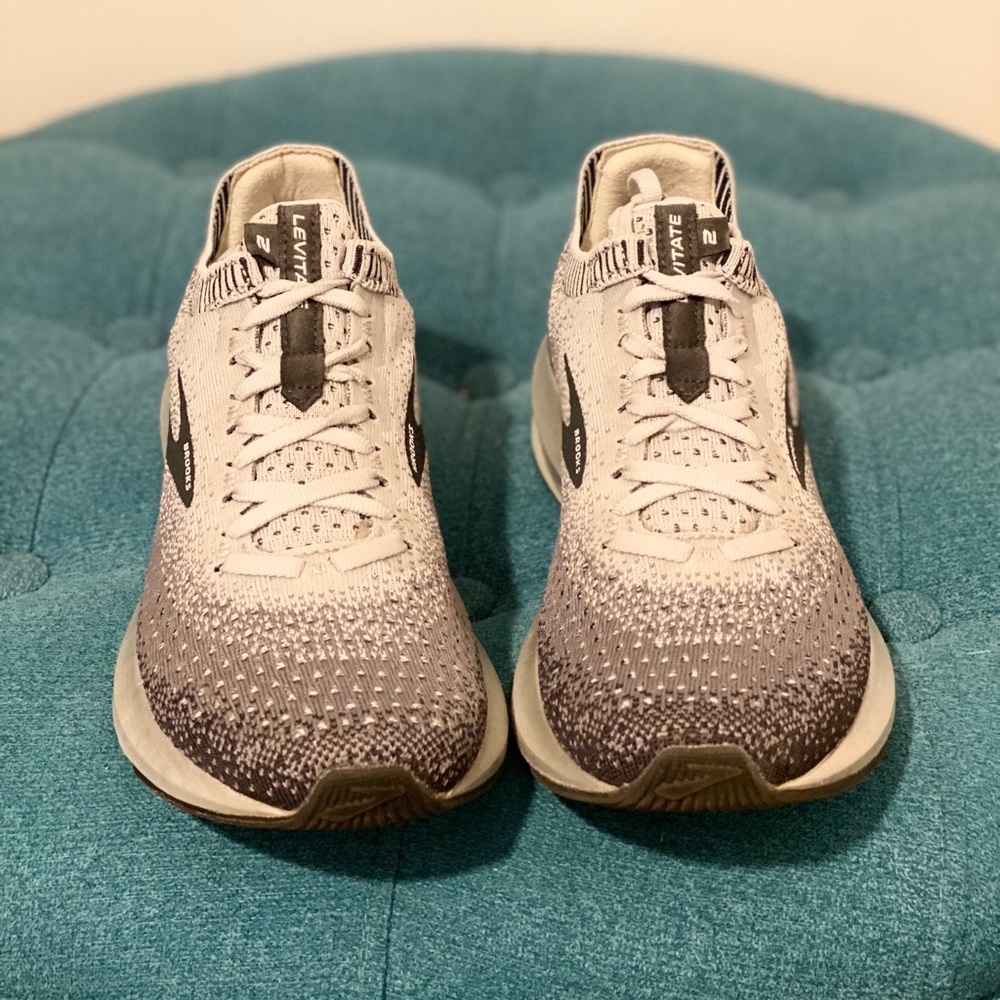 Brooks Levitate 2 running shoes size 7